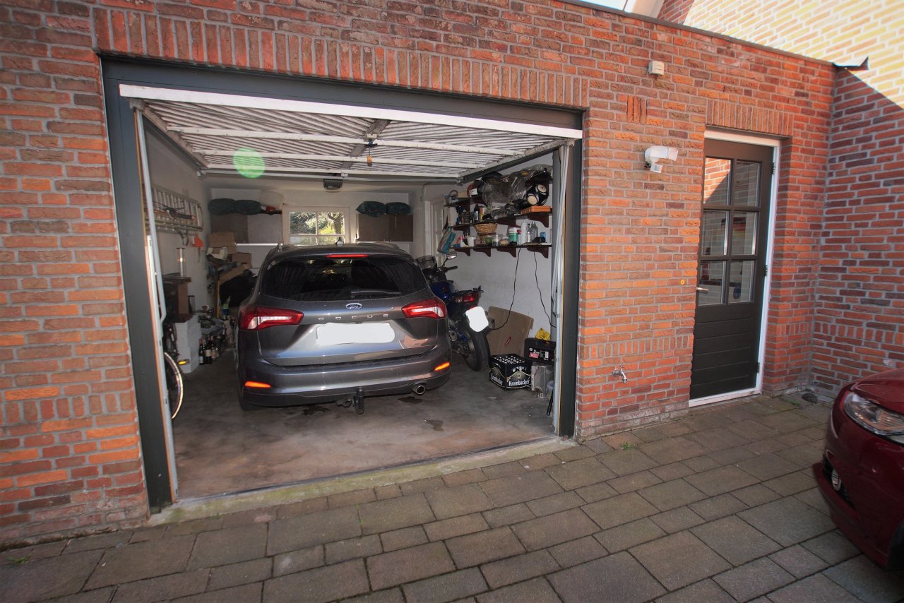 die große Garage